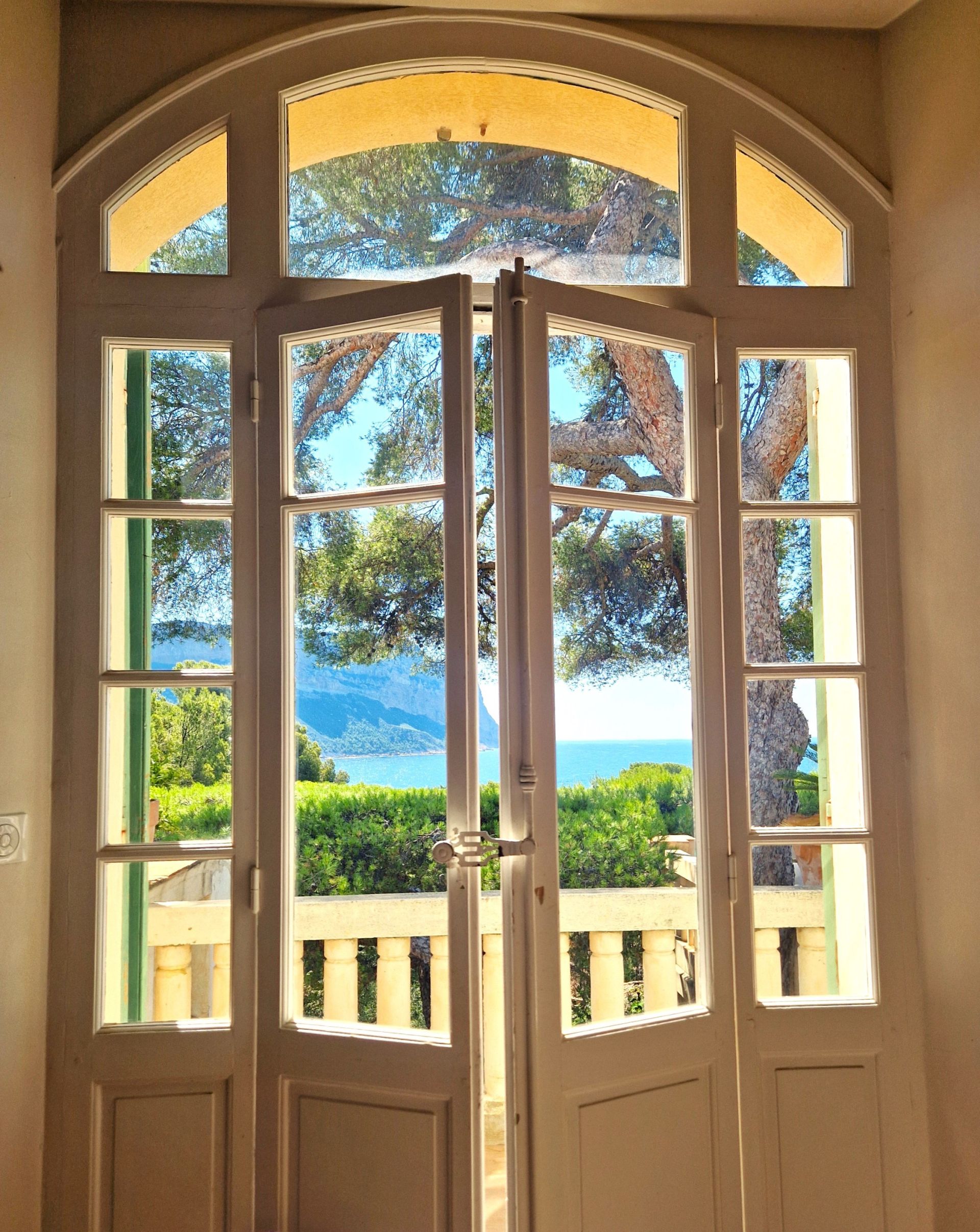 maison 9 pièces en vente sur CASSIS (13260)