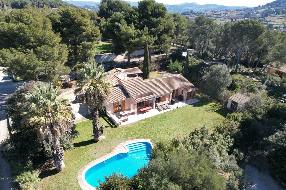 maison 5 pièces en vente sur LA CADIERE D AZUR (83740)