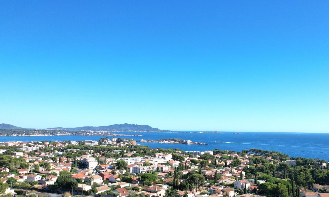 maison 4 pièces en vente sur BANDOL (83150)