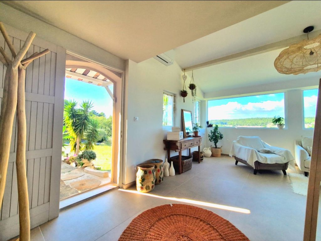 maison 4 pièces en vente sur LA CADIERE D AZUR (83740)