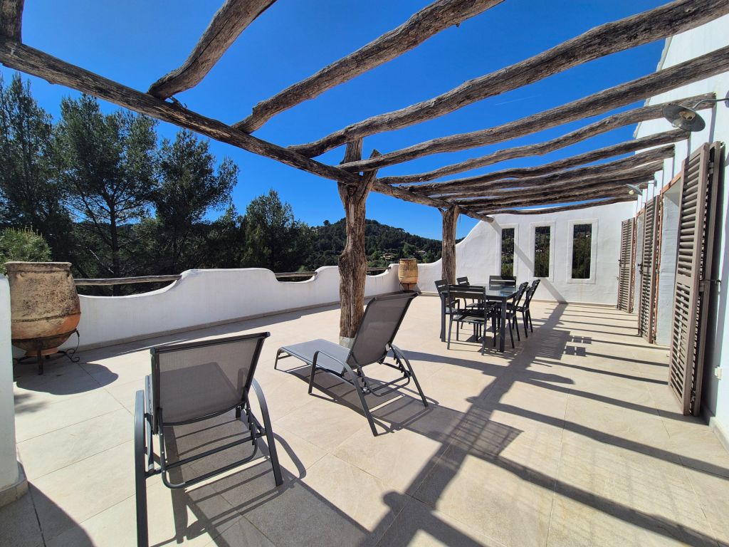 maison 4 pièces en vente sur LA CADIERE D AZUR (83740)