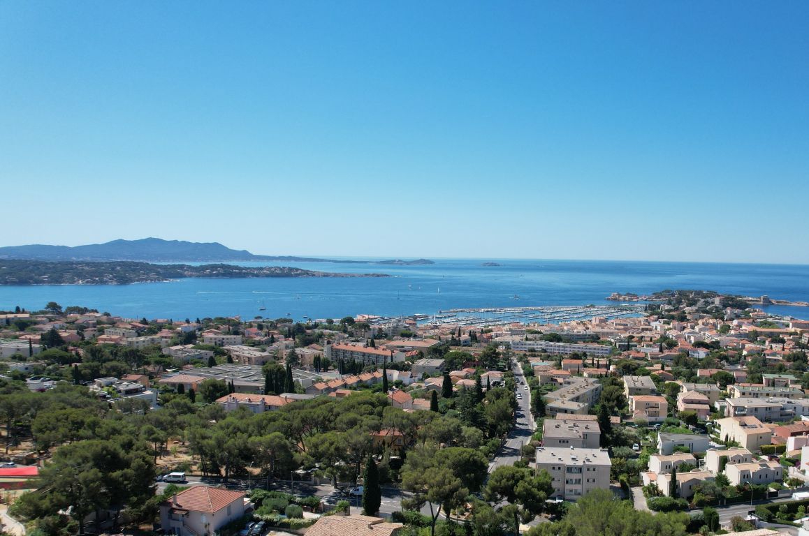 maison 5 pièces en vente sur BANDOL (83150)