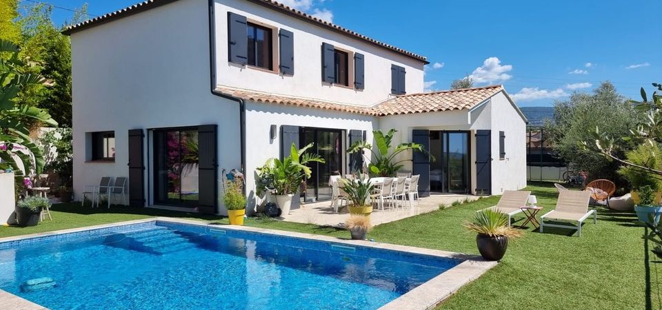 Achat vente appartement maison villas propriétés de Prestige vue mer et bord de mer